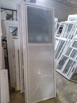 Puertas de aluminio con cristal