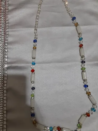 Collana pietre colorate vetro e integr