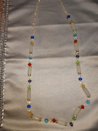 Collana pietre colorate vetro e integr