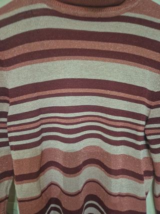 Jersey de rayas cuello alto brillante