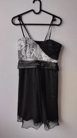 Vestido de fiesta negro y blanco