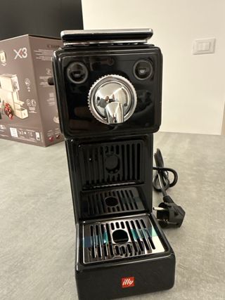 Macchina caffè Illy X3 nuova in scatola