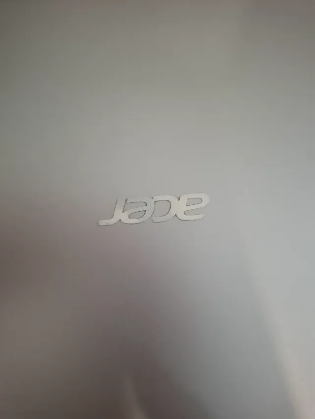 Ordenador portátil Acer Plata y Negro