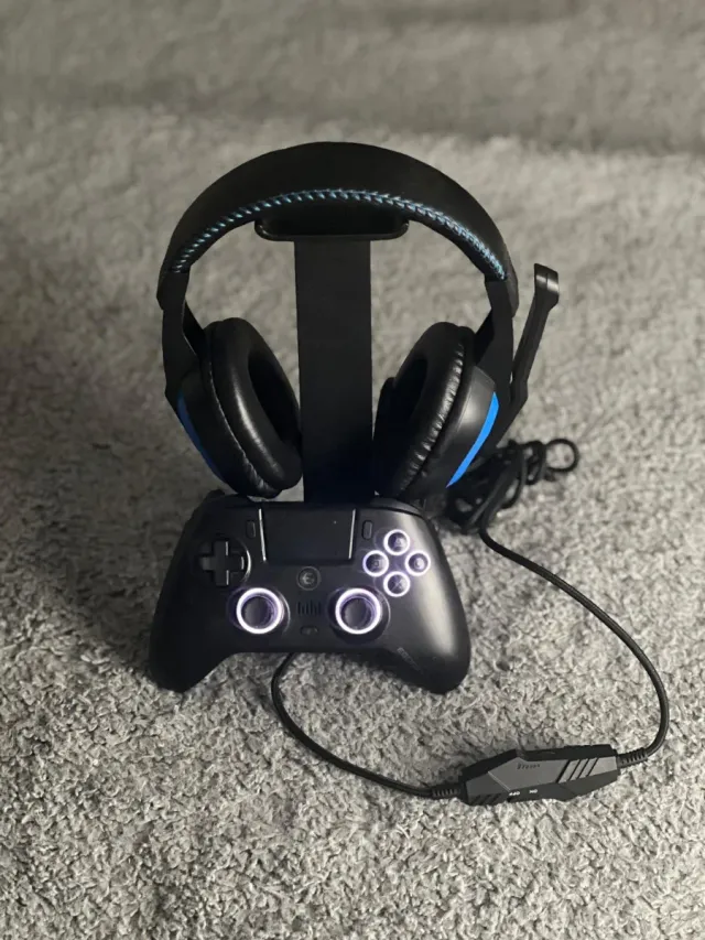 Casco e Controller Gaming Nero