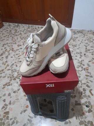 Xti Tenis Mujer Beige