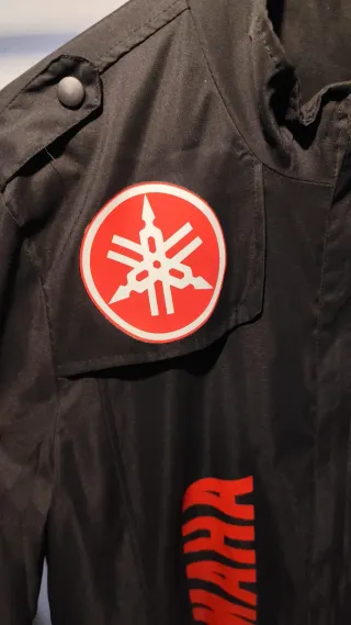Chaqueta Yamaha Negra Hombre