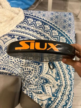 Pala Pádel Siux Tsunami All Black Carbon