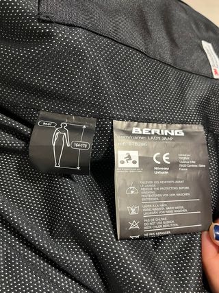 Chaqueta Moto Bering Mujer Negra. Protecciones.