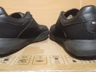 Deportivas Tommy Hilfiger Negras Talla 43