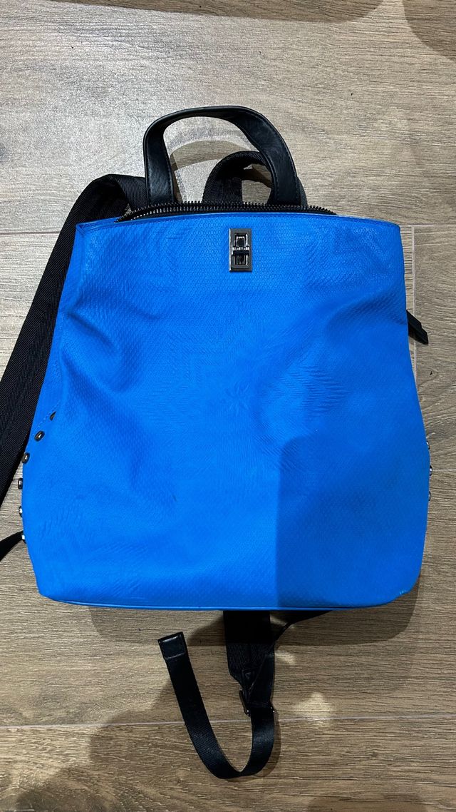 Mochila Desigual Azul y Negra