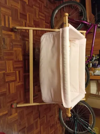 Cuna moisés rosa para bebé