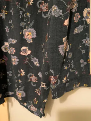 Camisa Pull and Bear estampado de flores