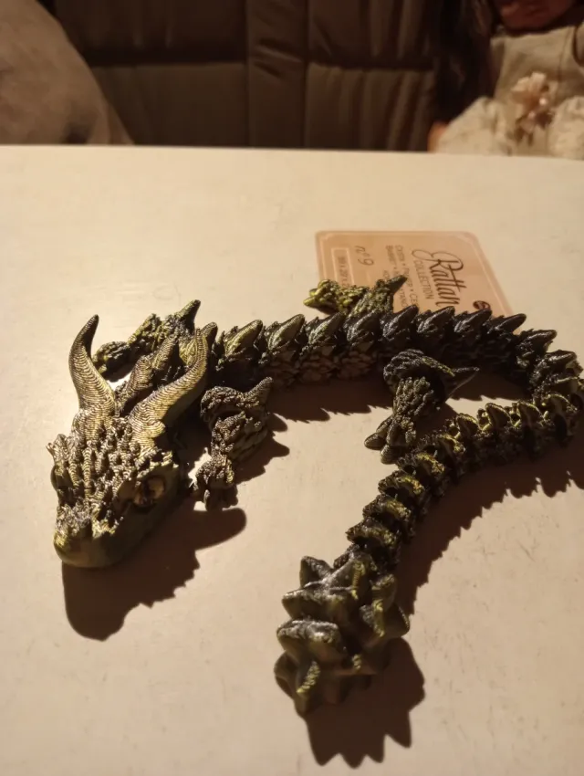 Dragón 3D Impreso Giratorio 31cm