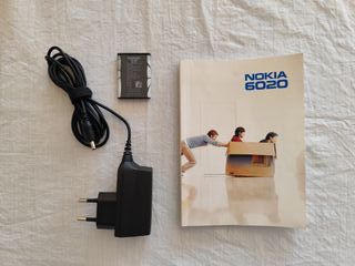 Cargadores de antiguos móviles y adaptadores