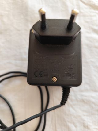 Cargadores de antiguos móviles y adaptadores