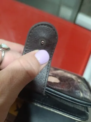 Monedero Anekke beige y marrón cierre roto