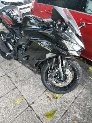 Kawasaki ZX4R Ninja