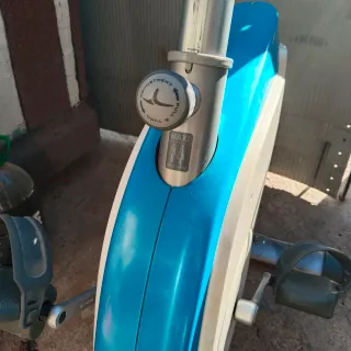 Bicicleta Estática Azul y Gris