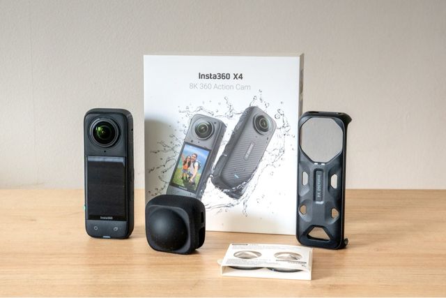 Fotocamera Insta360 X4 8K 360 in vendita