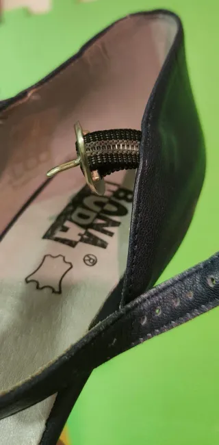 Zapatos salón azul marino+ dorado, hecho en España