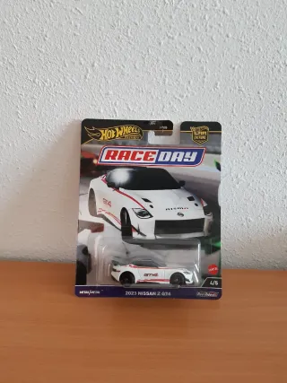 Hot Wheels Nissan Z GT4 2023 Race Day