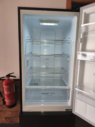 Frigorífico CHiQ con dispensador