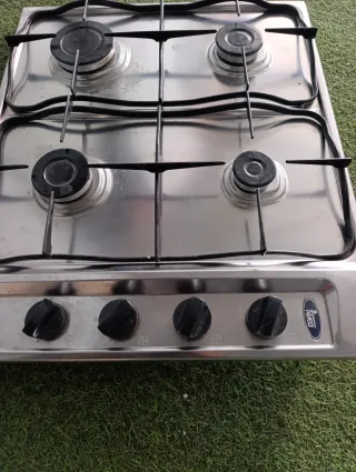 Cocina de gas 4 fuegos