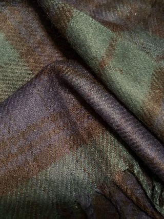 2 bufandas cuadros verde y azul