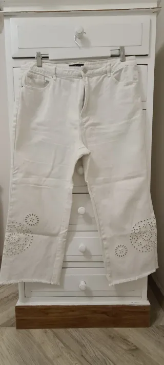 Vaqueros Tintoretto blancos mujer