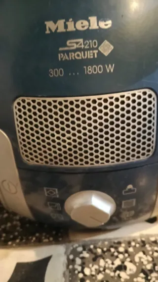 Aspirador Miele S4210 Parquet 1800W