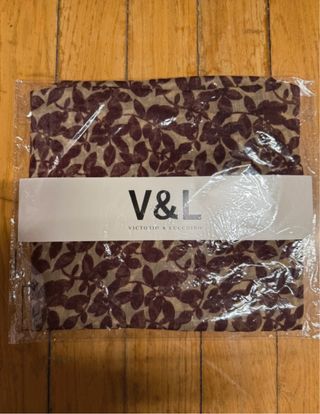Fular V&L estampado hojas