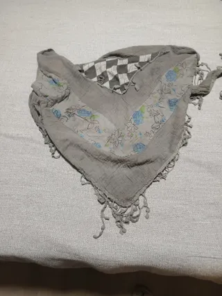 Lote 5 pañuelos diferentes tamaños y colores