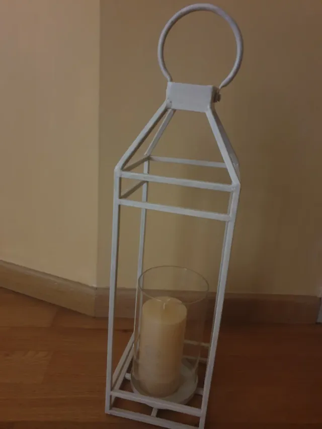 Farol de metal y cristal