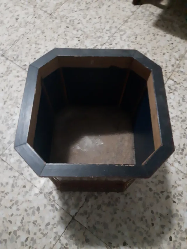 Macetero octogonal madera y cristal