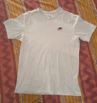 Pack 3 Camisetas blancas de manga corta.