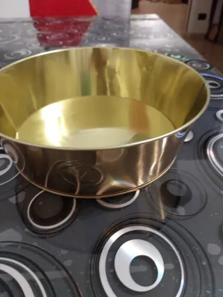 Contenitore Yves Rocher rotondo dorato