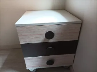 Cuna convertible + armario + estantería