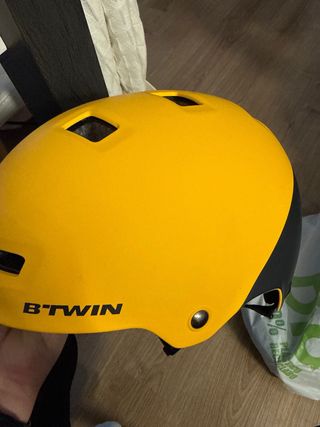 Casco infantil amarillo para 5-6 años