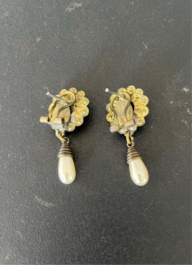 Pendientes estilo antiguo