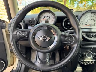 MINI Cooper 2011