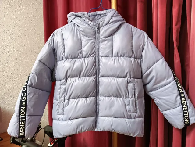 Chaqueta niña BENETTON. 6-7 años