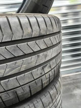 285/35ZR21 105Y PIRELLI PZERO Neumáticos