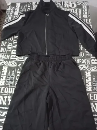 Conjunto deportivo mujer negro
