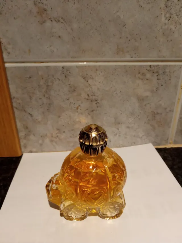 Flacone di profumo Avon