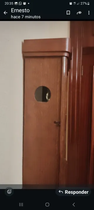 Reloj de pared de madera auténtico, en buen estado
