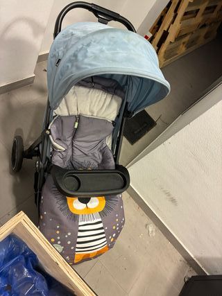 Carrito de bebé con funda de león, niño no incluid