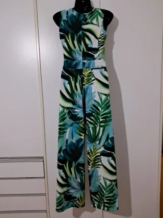 Abito lungo a pantalone fantasia tropicale