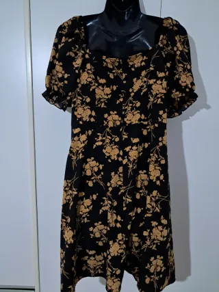 Abito Shein nero con fiori oro