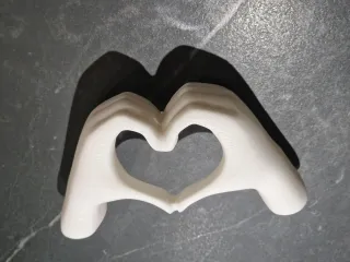 Figura Corazón Manos 3D
