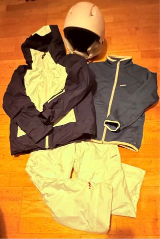 Traje de esquí niña y complementos